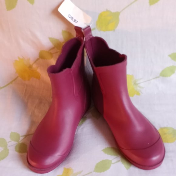Cat & Jack Rain Boots/ Snow Boots Sizes: 2,  Burgundy  NWOB - Picture 10 of 13